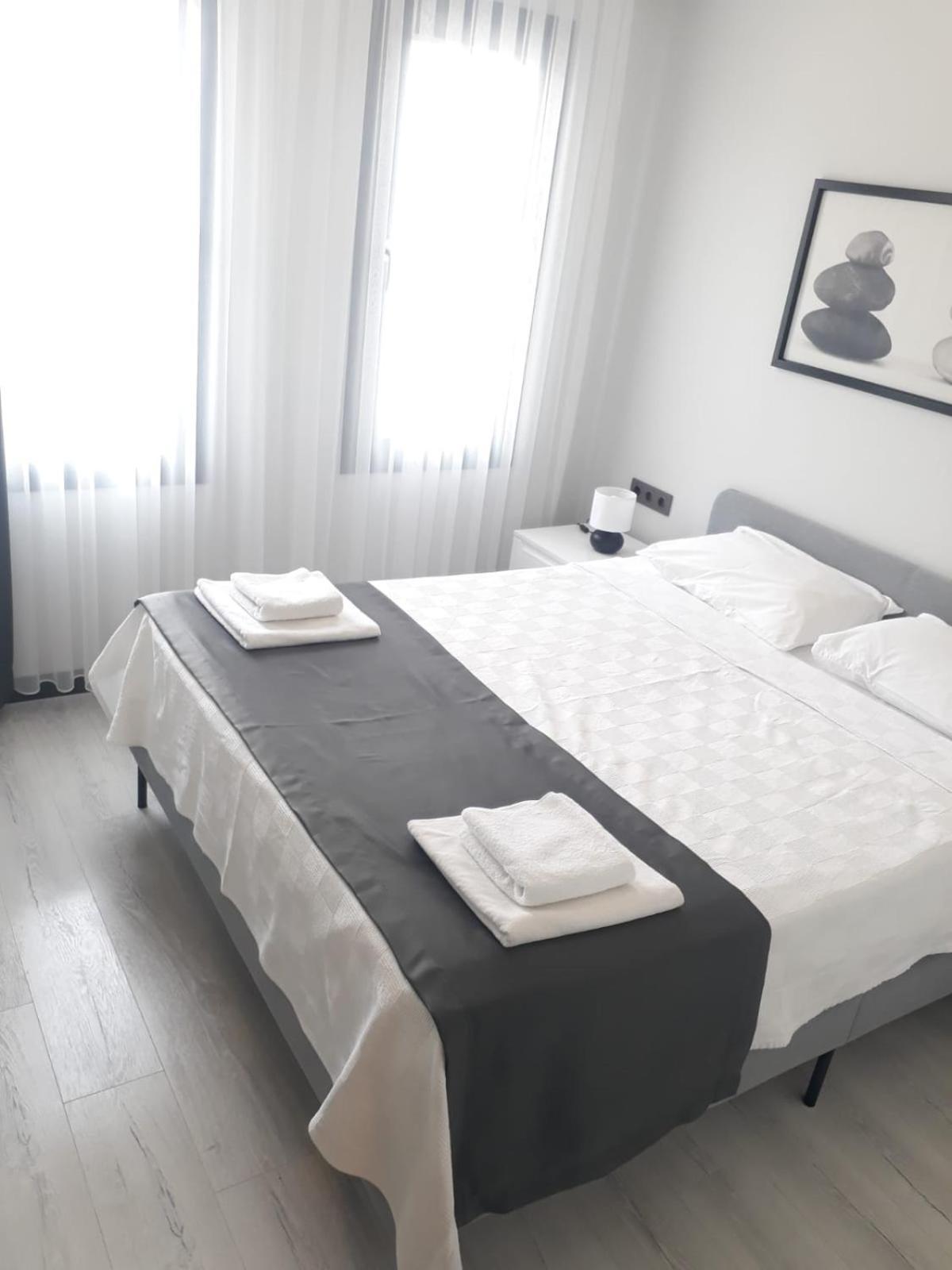 Cicek Apart Hotel Cesme Exterior photo